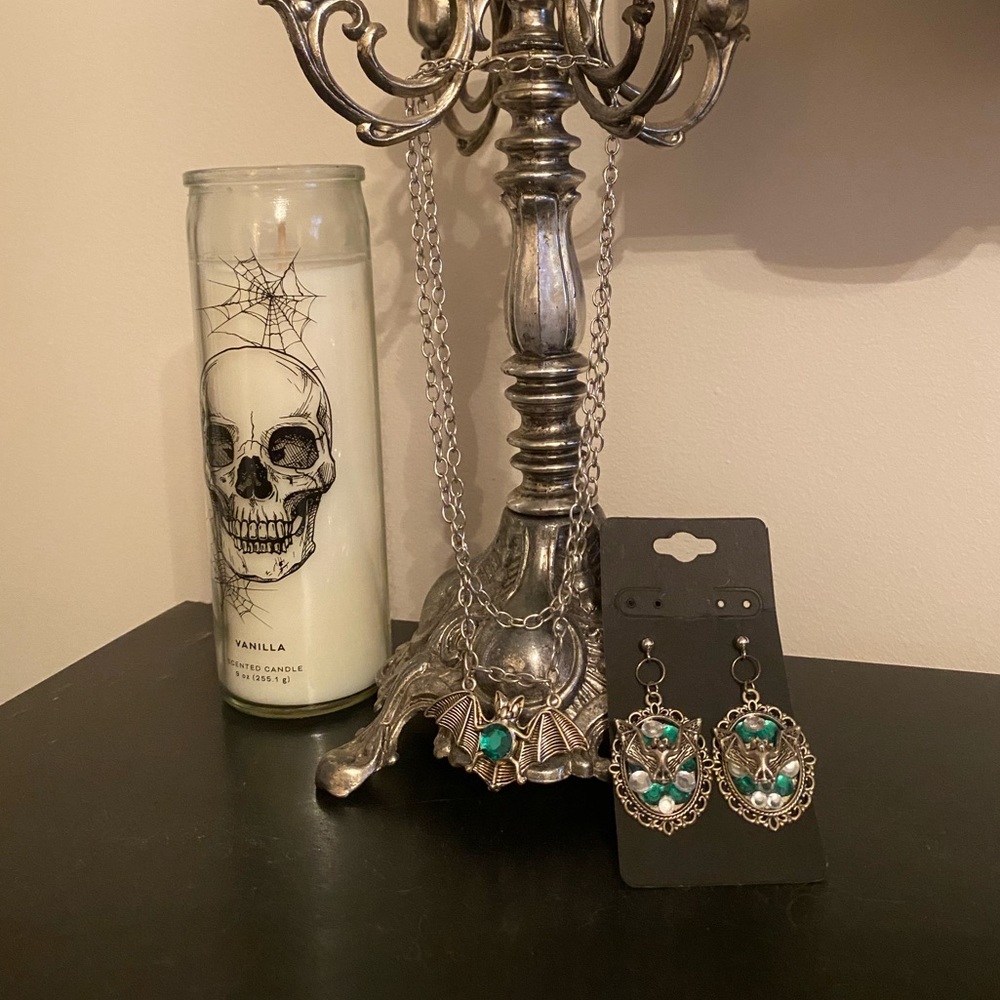 Green goth bat jewelry set (necklace and earrings)